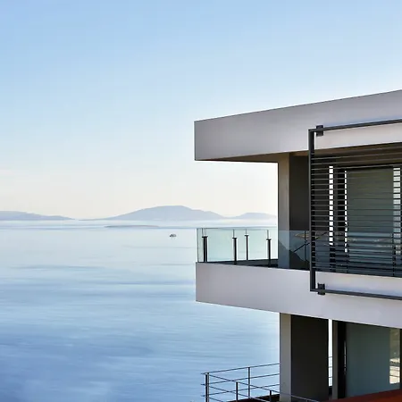 Seaview Villa *
